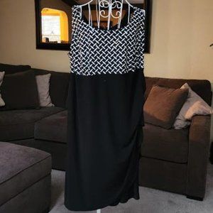 Dressbarn Collection sz 18 black / white dress